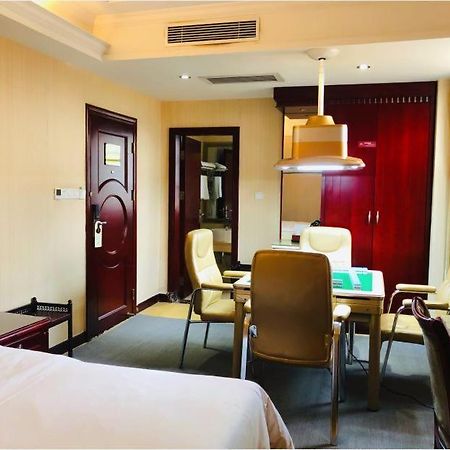 Vienna Hotel Zhongkai Road Branch Huizhou  Eksteriør bilde